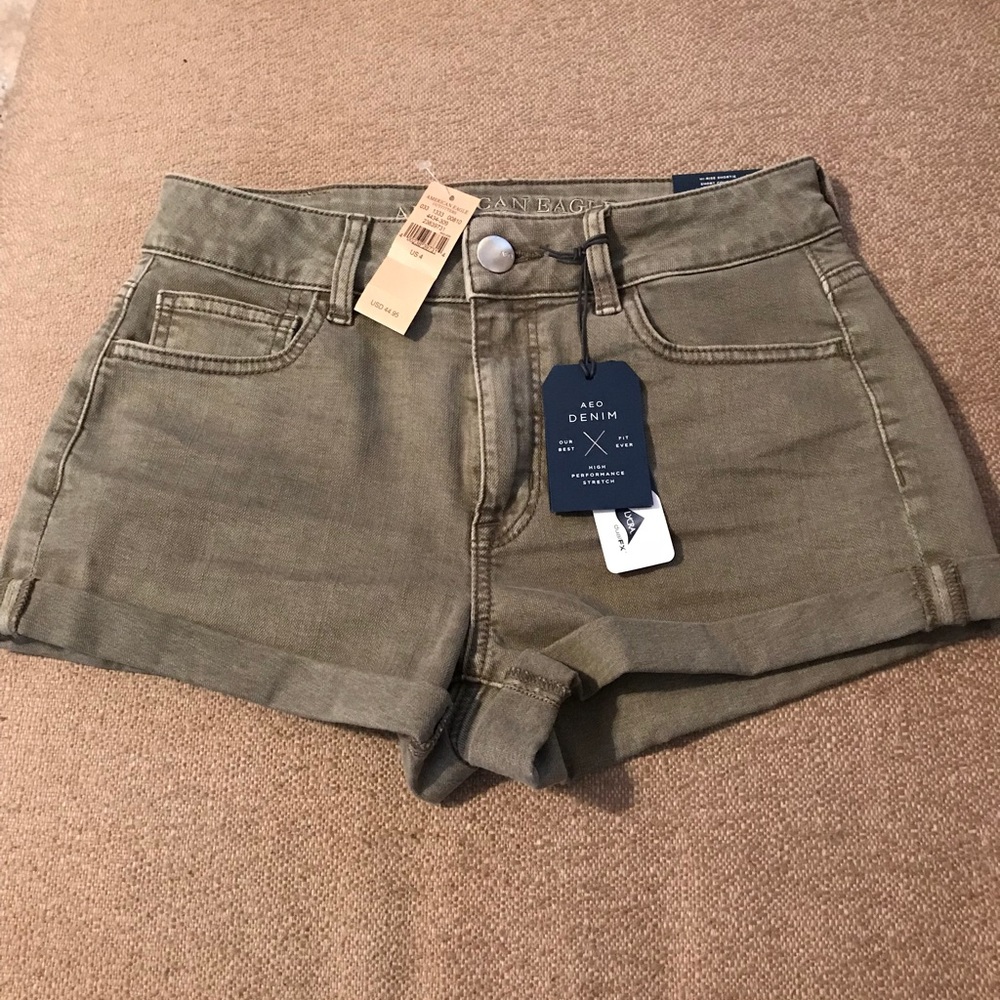 ***SOLD***NWT Green AE Shorts